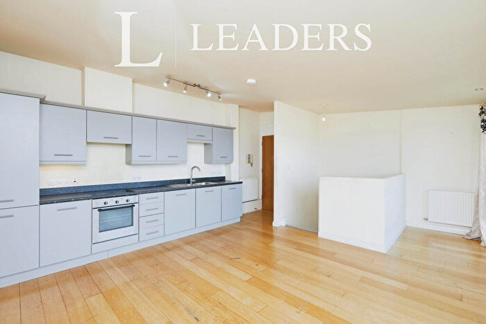 2 Bedroom Flat To Rent In Babington Court, Derby City, DE1