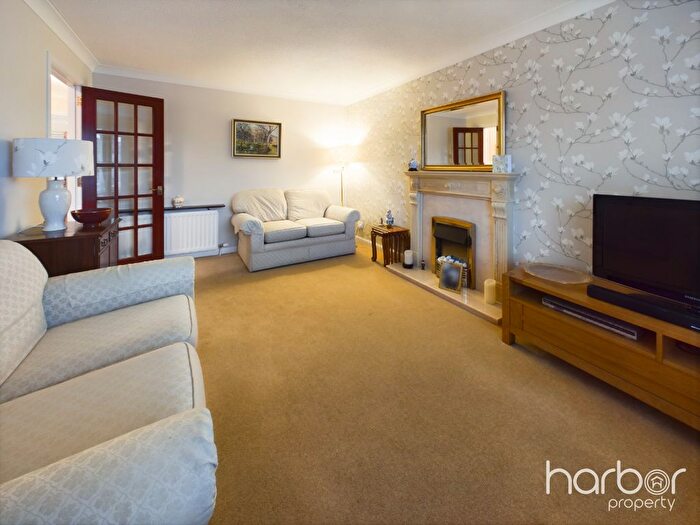 2 Bedroom Bungalow For Sale In Marchbank Gardens, Paisley, Renfrewshire, PA1