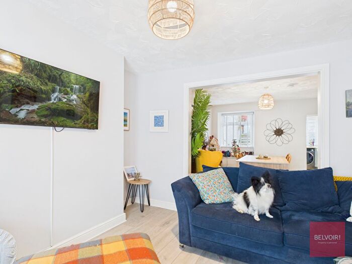 2 Bedroom Cottage For Sale In Park Street, Mumbles, Swansea, SA3