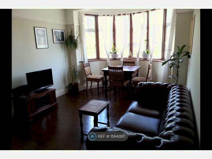1 Bedroom Flat To Rent In Granville Court, London, N4