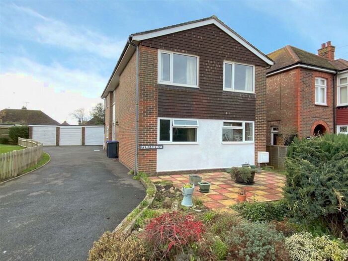 2 Bedroom Apartment To Rent In Finlandia, Elm Grove, Lancing, BN15