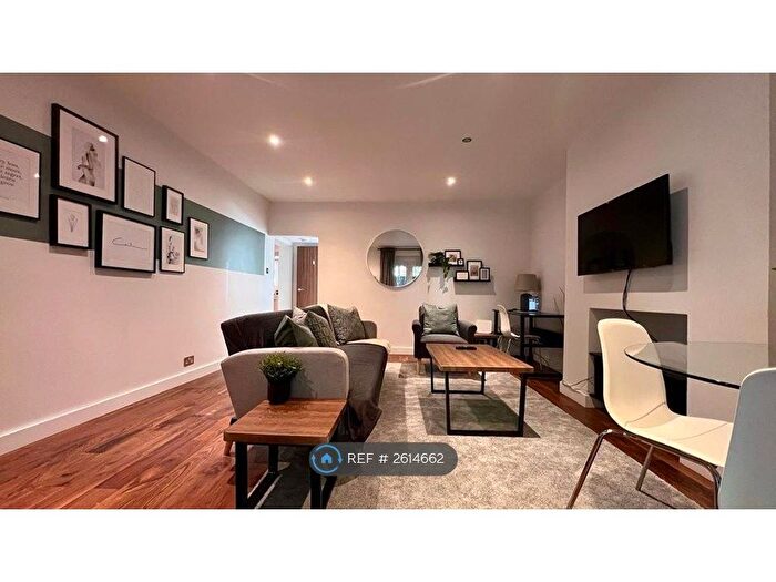 2 Bedroom Flat To Rent In Dennington Park Road, London, NW6