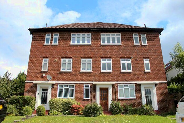 2 Bedroom Maisonette To Rent In Cervantes Court, Northwood, HA6