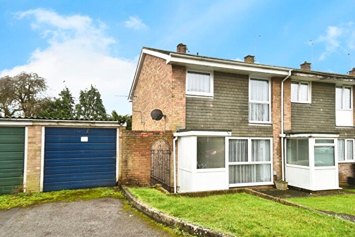 3 Bedroom Semi Detached House For Sale In Sandgate, Swindon, Wiltshire, SN3