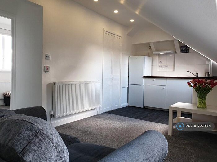 1 Bedroom Flat To Rent In Headstone Lane, London, HA2