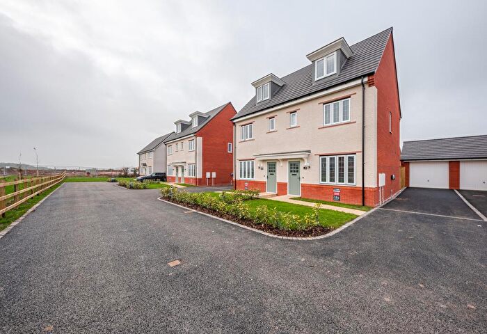 3 Bedroom Town House To Rent In Lambert Gardens, Bunny Lane, Keyworth, Nottingham, NG12