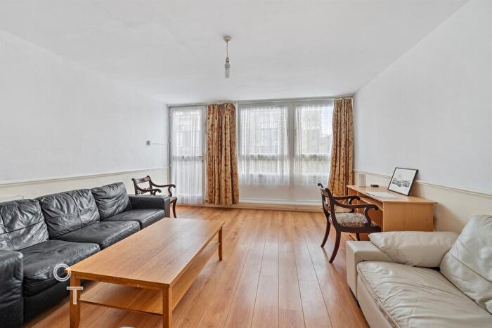 3 Bedroom Flat To Rent In Kiln Place, NW5