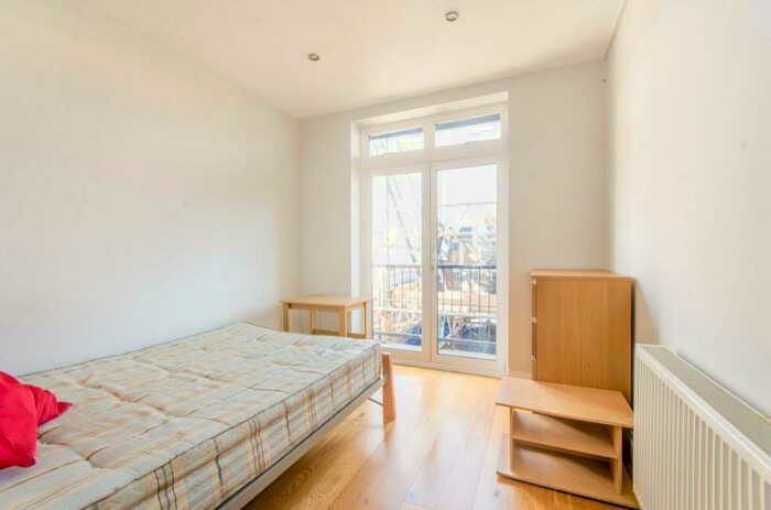 4 Bedroom Flat To Rent In Camden Road, Holloway, London, N7
