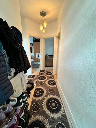 2 Bedroom Maisonette To Rent In A Limesdale Gardens, Edgware, HA8
