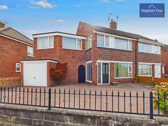 4 Bedroom Semi-Detached House For Sale In Carnforth Avenue, Bispham, FY2
