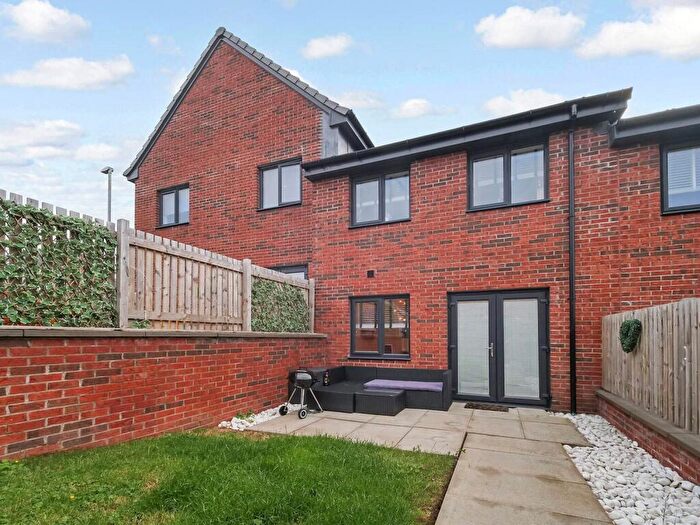 3 Bedroom Terraced House For Sale In Millerbank Street, Clydebank, West Dunbartonshire, G81