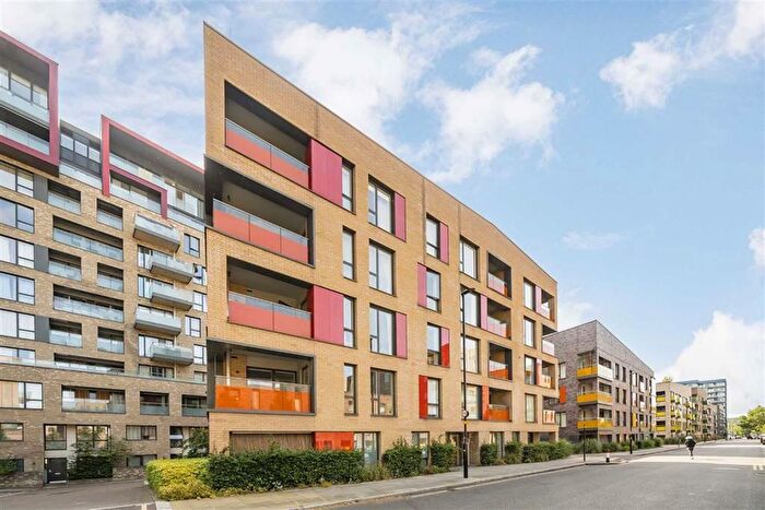 2 Bedroom Flat To Rent In Peartree Way, Greenwich, SE10