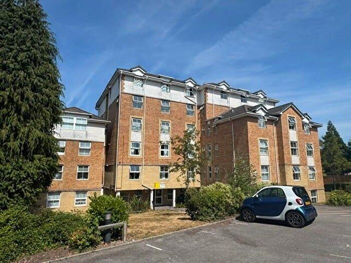 2 Bedroom Flat For Sale In Suffolk Road, Bournemouth, BH2