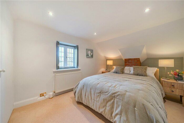 3 Bedroom Detached House For Sale In Church Road, North Waltham, Basingstoke, Hampshire, RG25