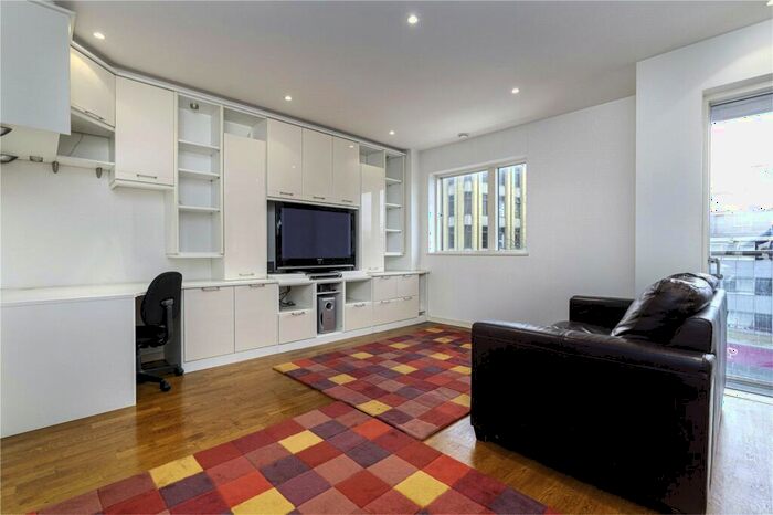 2 Bedroom Apartment To Rent In Holloway Road, Highbury & Islington, London, N7