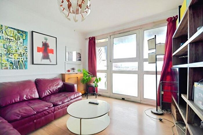 2 Bedroom Flat To Rent In Rozel Court, De Beauvoir Estate, N1