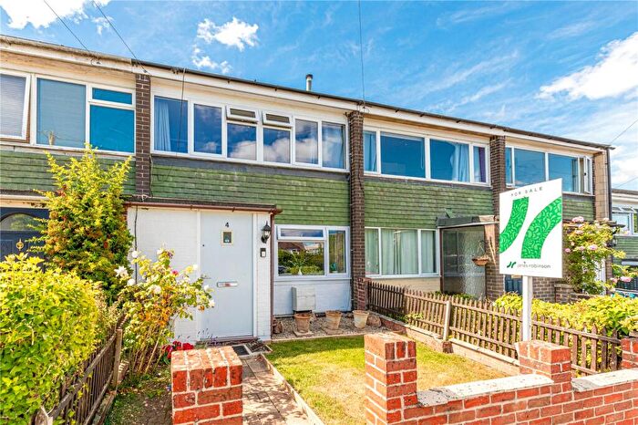 2 Bedroom Terraced House For Sale In Tarrants Hill, Hungerford, RG17