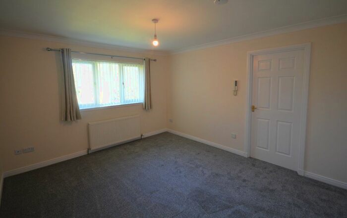 2 Bedroom Flat To Rent In Culduthel Mains Court, Inverness, IV2