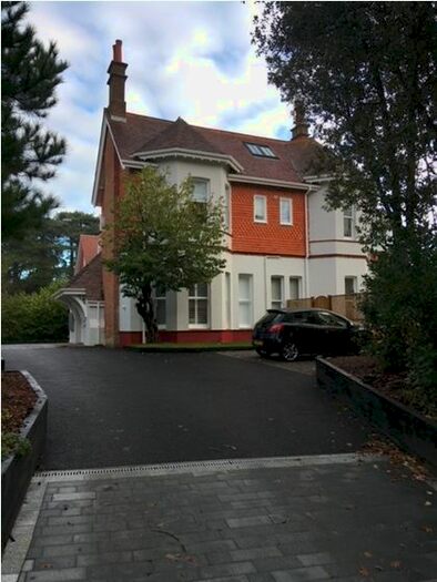 2 Bedroom Flat To Rent In Mckinley Road, Westbourne, Bournemouth, BH4