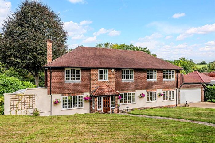 4 Bedroom Detached House For Sale In Forest Drive, Kingswood, KT20