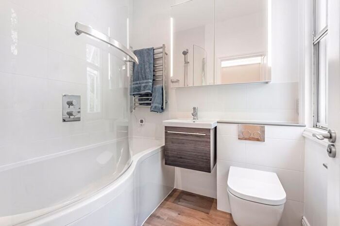 2 Bedroom Detached Bungalow To Rent In Bed Detached Bungalow With Garage, Pembury Road, Tunbridge Wells, TN2