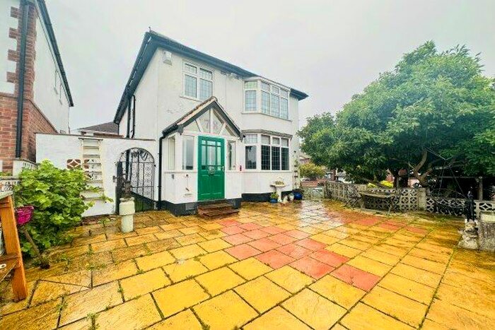 4 Bedroom Property To Rent In Jessops Lane, Nottingham, NG4