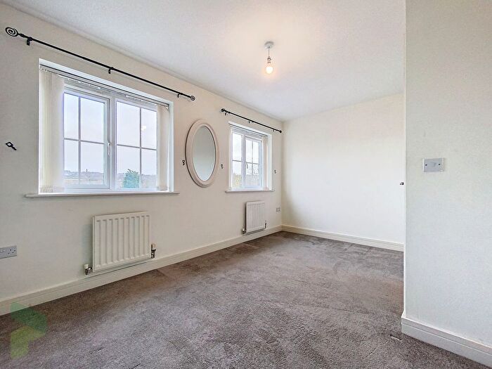 3 Bedroom Town House For Sale In Burton Close, Darwen, BB3