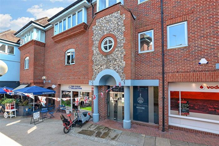 1 Bedroom Flat For Sale In St. Martin's Walk, Dorking, Surrey, RH4