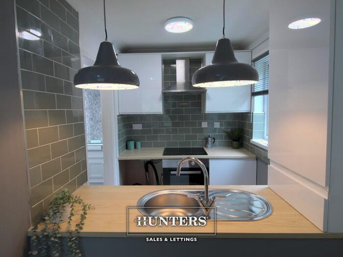 1 Bedroom Flat To Rent In Manor House Croft, Leeds, LS16