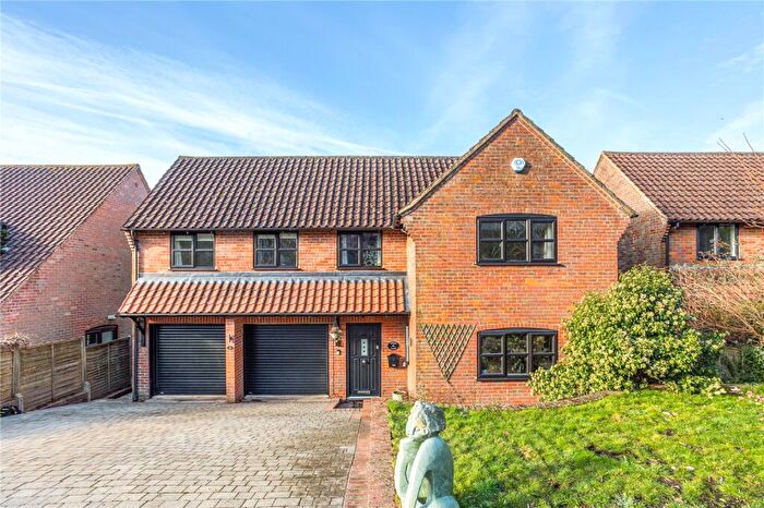 5 Bedroom Detached House For Sale In Loosley Hill, Loosley Row, HP27