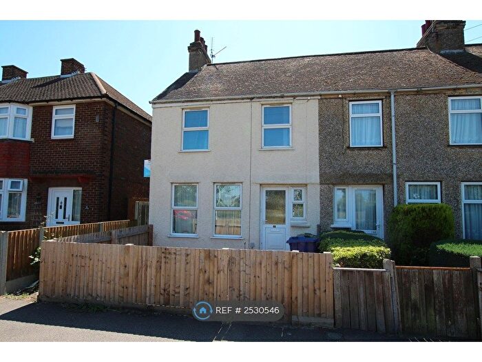 2 Bedroom End Of Terrace House To Rent In New Road, Sheerness, ME12