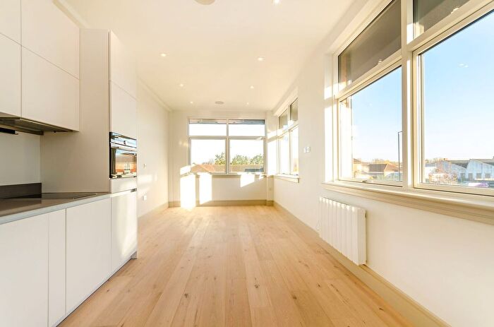 Studio To Rent In Burlington Road, New Malden, KT3