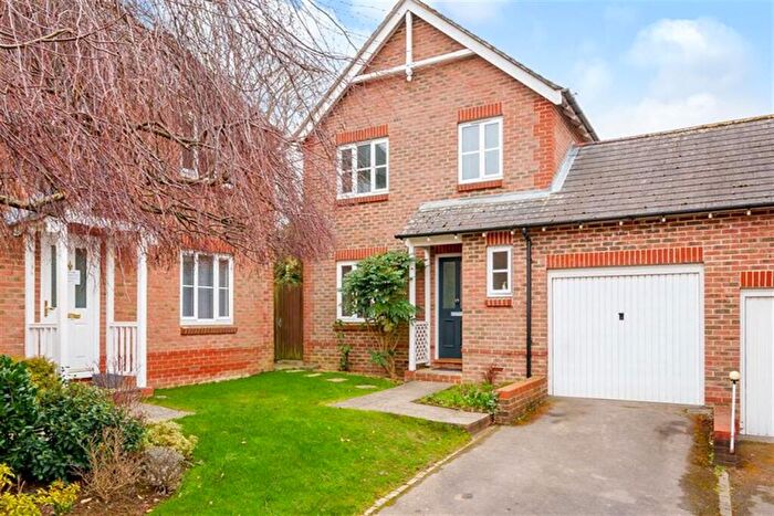 3 Bedroom Link Detached House To Rent In Rectory Close, Ashington, Pulborough, West Sussex, RH20