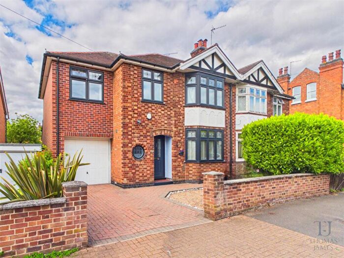 4 Bedroom Semi-Detached House For Sale In South Road, West Bridgford, Nottingham, NG2