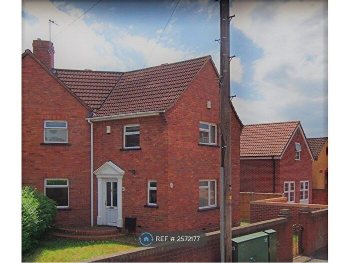 4 Bedroom Semi-Detached House To Rent In St. Johns Lane, Bristol, BS3