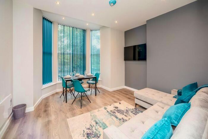 1 Bedroom Flat To Rent In Flat, Parkside House, Somerset Road, HD5