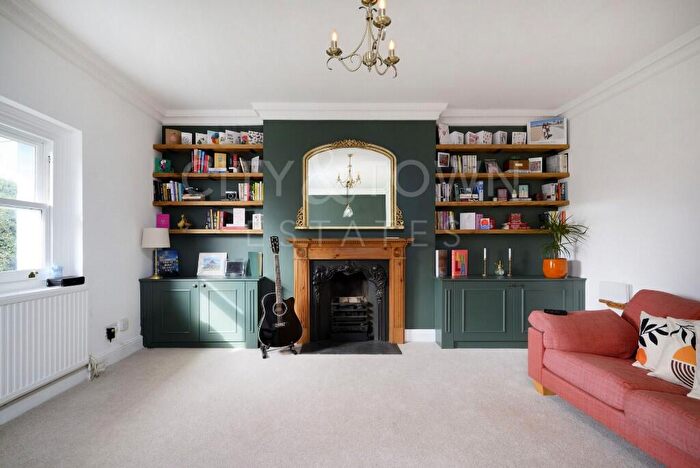 2 Bedroom Apartment To Rent In Adelaide Road, London, NW3