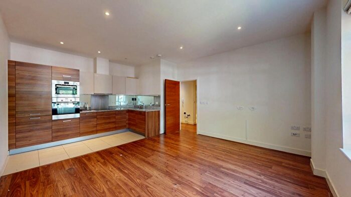 2 Bedroom Flat To Rent In Bromyard House Bromyard Avenue, London, W3