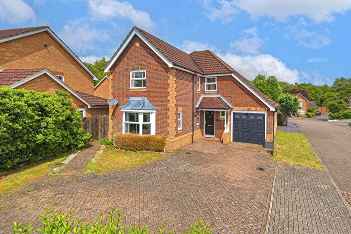 4 Bedroom Detached House For Sale In Chestnut Close, Kings Hill, ME19