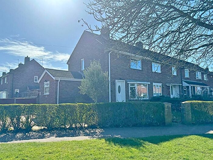 2 Bedroom End Terrace House For Sale In Blankney Crescent, Lincoln, LN2