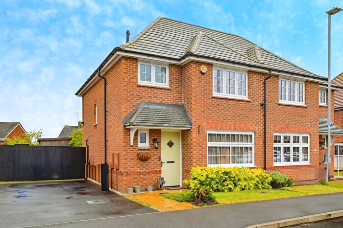 3 Bedroom Semi-Detached House For Sale In Castle Close, Stretton, Burton-On-Trent, DE13