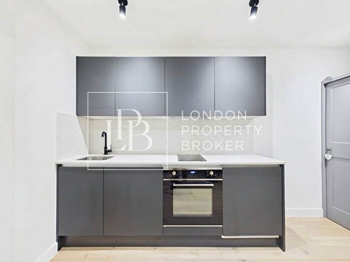 1 Bedroom Flat To Rent In Clifford Road, London, E17