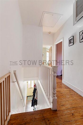 2 Bedroom Flat To Rent In Brettenham Road, London, E17
