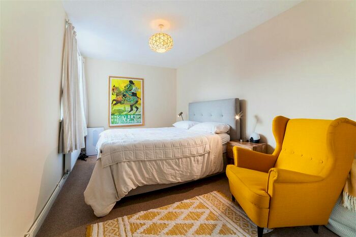 1 Bedroom Flat To Rent In West Hill, London, SW15