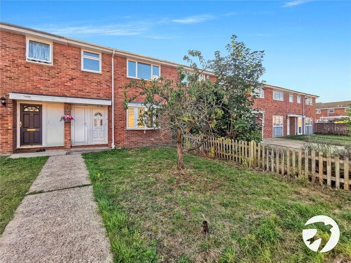 3 Bedroom Terraced House To Rent In Badlow Close, Erith, DA8