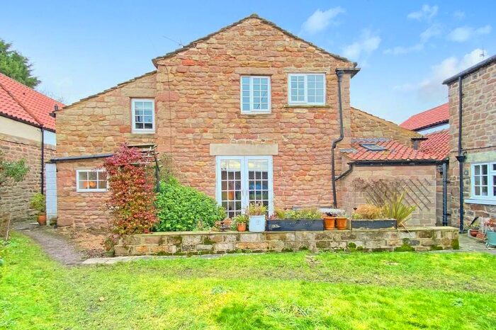 2 Bedroom Cottage For Sale In Plompton Square, Plompton, Knaresborough, HG5