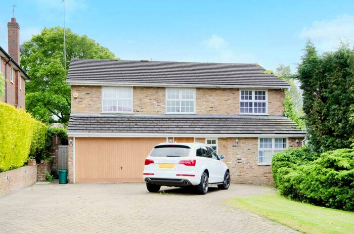 4 Bedroom House To Rent In Wieland Road, Northwood, HA6