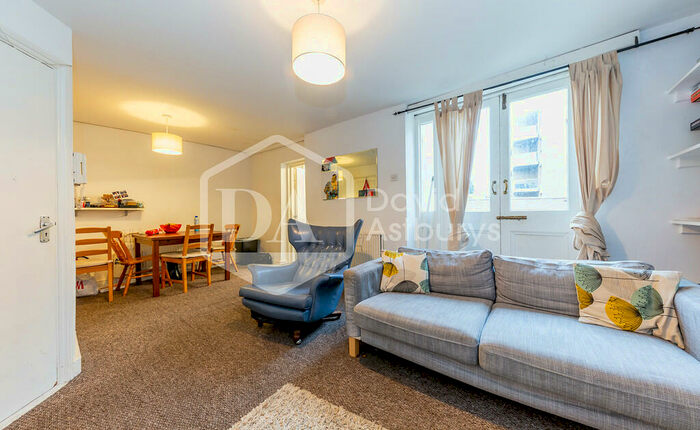 4 Bedroom Flat To Rent In High Street, Hornsey, London, N8