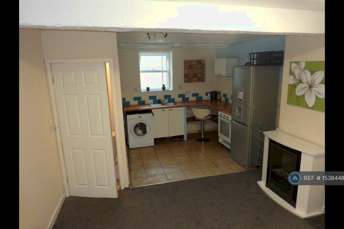 1 Bedroom Flat To Rent In Chain Street, Stoke, ST6