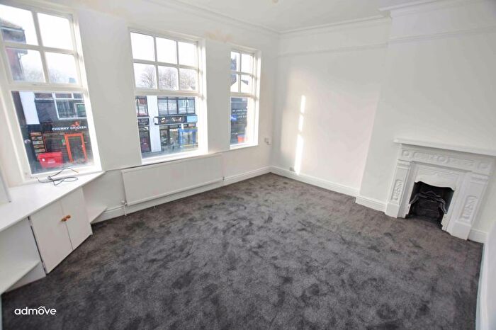 2 Bedroom Flat To Rent In London Road, Stockton Heath, WA4